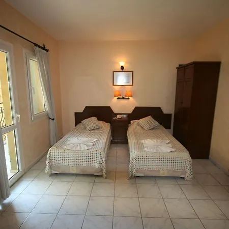 Cypriot Отель 2*